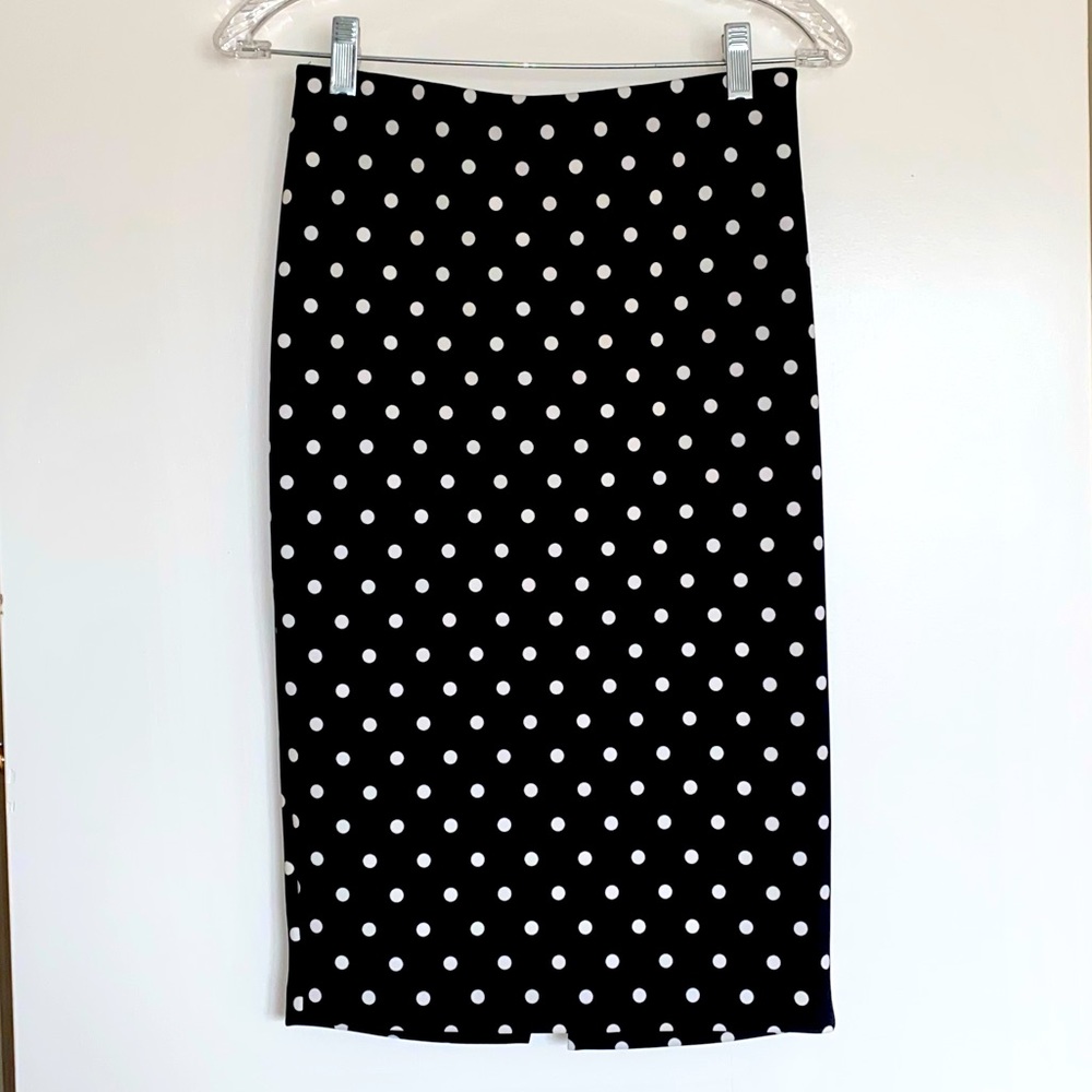 NEVER WORN. Express pencil skirt